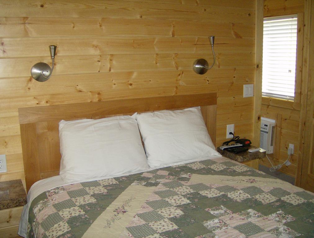 Lake Minden Camping Resort Cottage 2 Nicolaus Ngoại thất bức ảnh